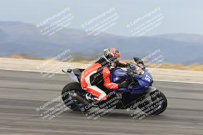 media/Nov-15-2025-Race Pace (Sat) [[8de605a2d8]]/Verified Riders/Bowl (1020am)/